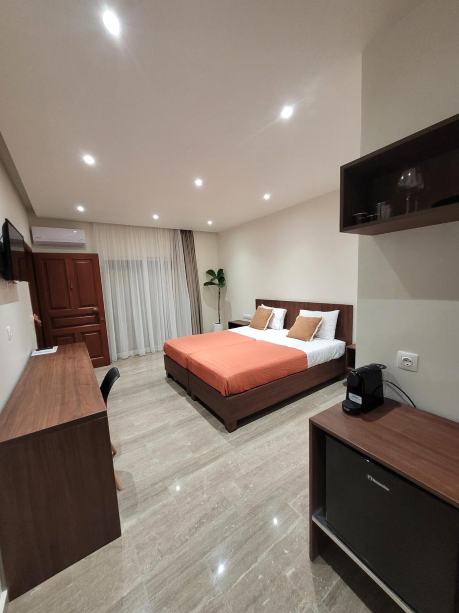 Vasiliki Apartments Platanias  Exterior photo