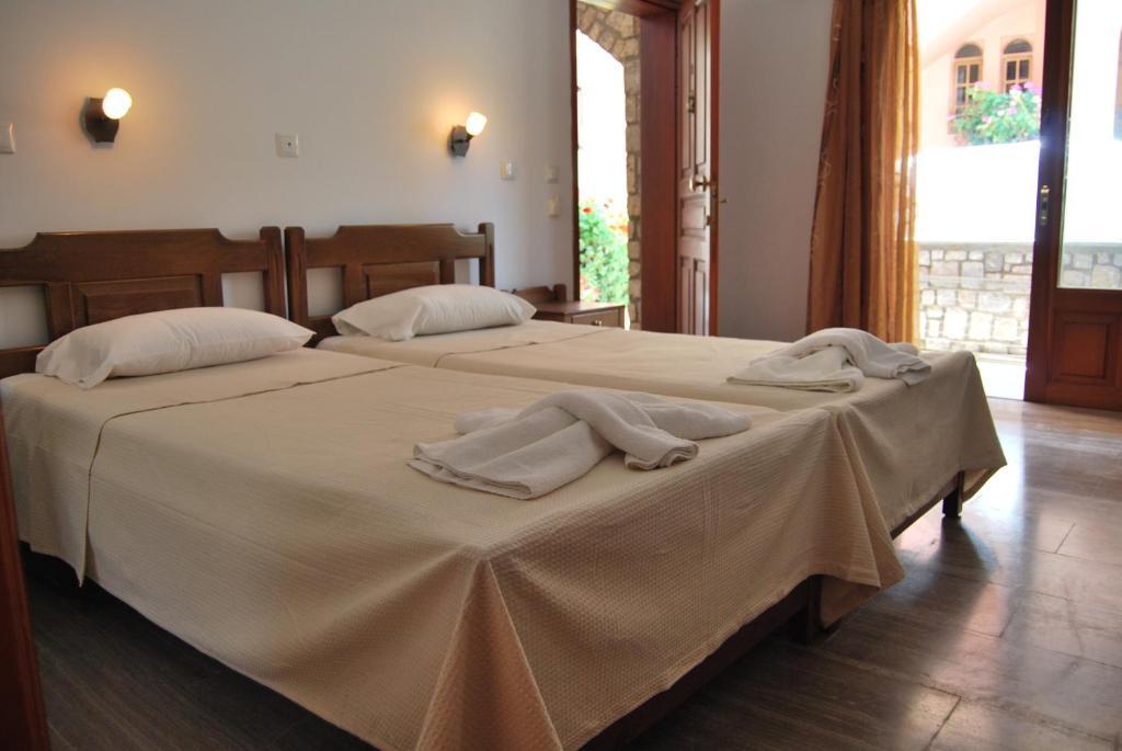 Vasiliki Apartments Platanias  Room photo